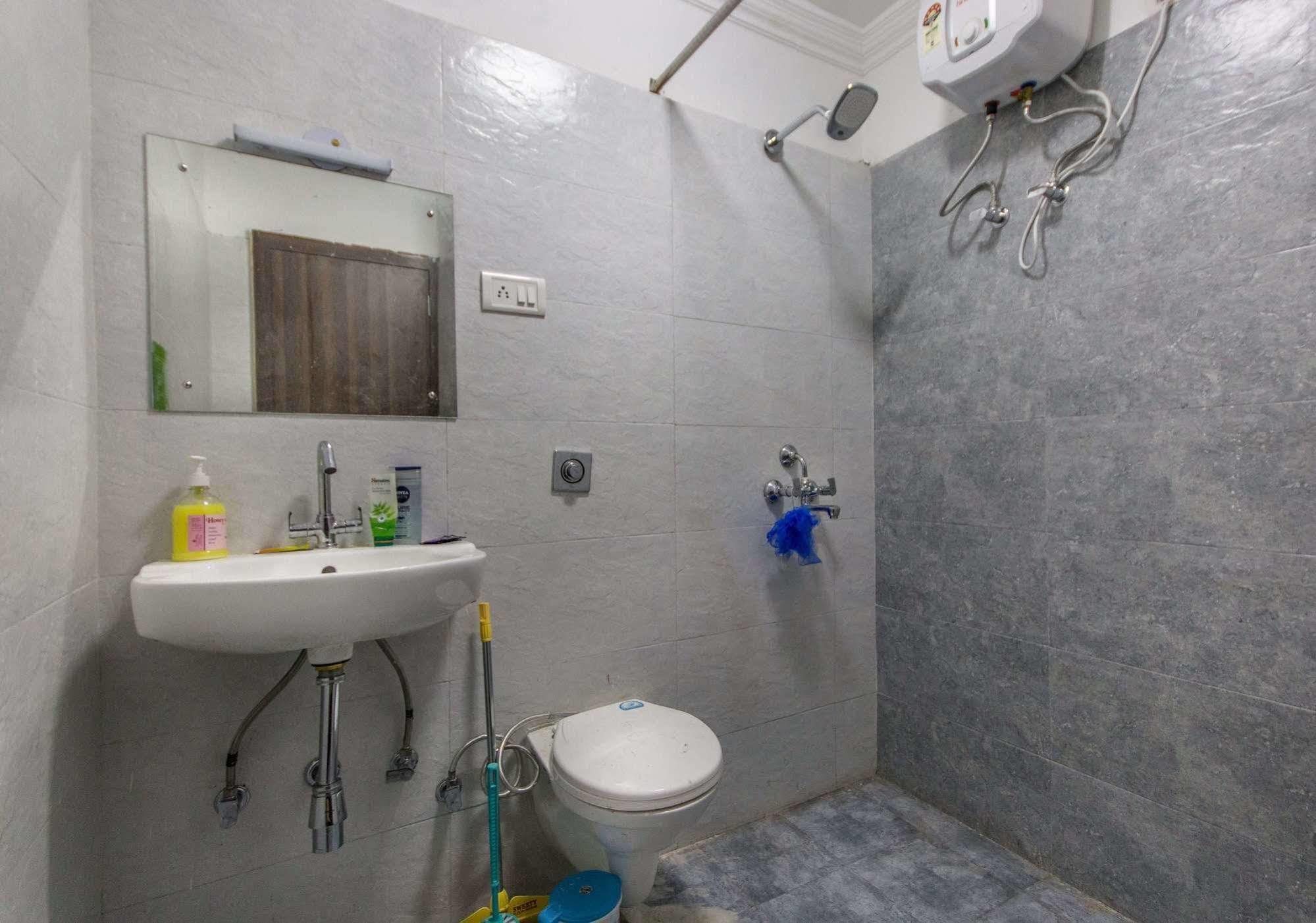 Bunk Hostel Delhi Нью-Делі Екстер'єр фото