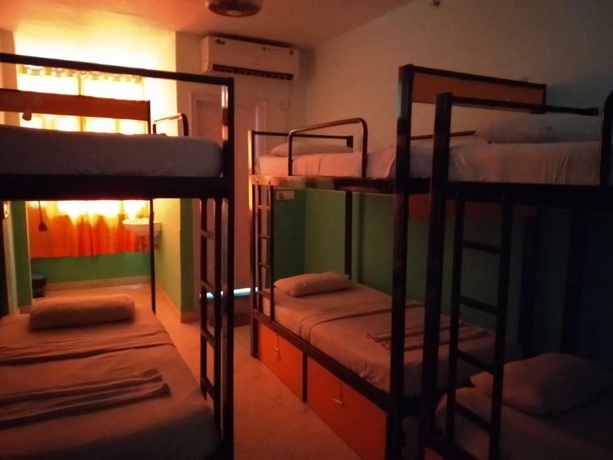 Bunk Hostel Delhi Нью-Делі Екстер'єр фото