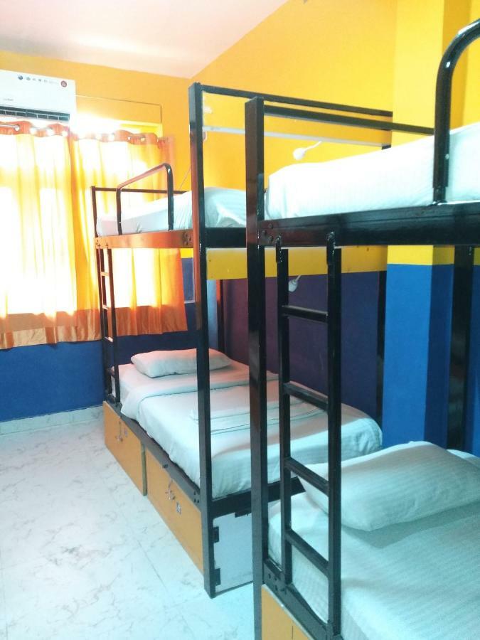 Bunk Hostel Delhi Нью-Делі Екстер'єр фото