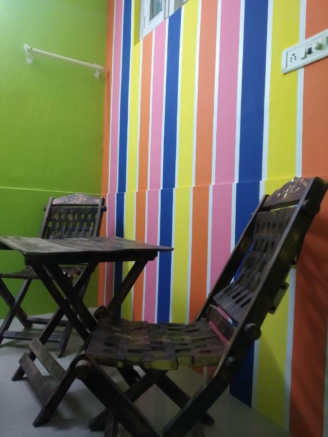 Bunk Hostel Delhi Нью-Делі Екстер'єр фото